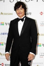 韩国明星李秉宪,从影坛巨星到家庭支柱的华丽蜕变