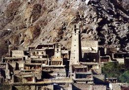 桃坪羌寨图片,桃坪羌寨的古老魅力与自然风光