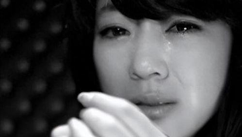 伤心流泪图片,探寻伤心流泪的瞬间