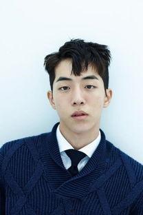 韩国单眼皮男明星,揭秘韩国单眼皮男明星的独特风采