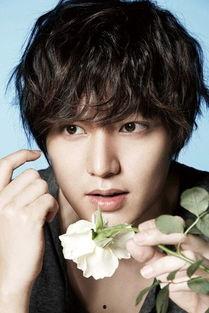 韩国单眼皮男明星,揭秘韩国单眼皮男明星的独特风采