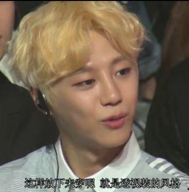 韩国男明星黑白照