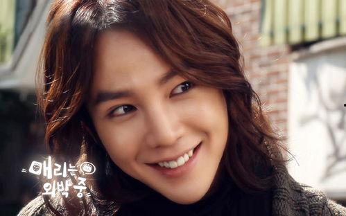 韩国男明星黑白照