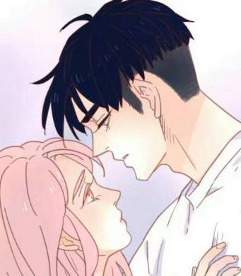 亲吻额头唯美图片,额头轻吻的唯美瞬间